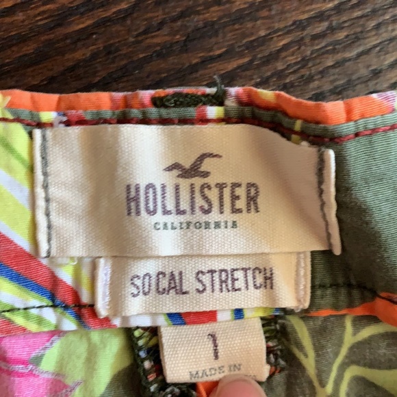 Hollister shorts - Picture 3 of 5